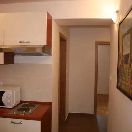 アパート Mrduljas